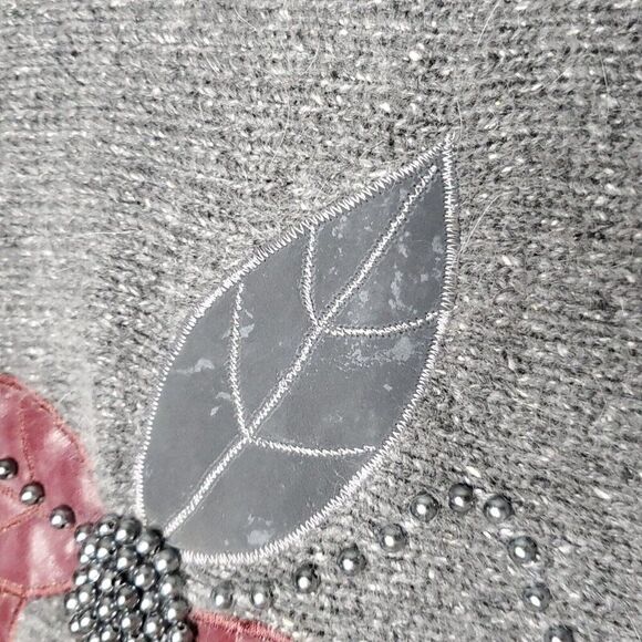 80s Silk Angora Pullover Sweater L Dolman Faux Leather Bead Floral Leaf Gray Red - Picture 4 of 8